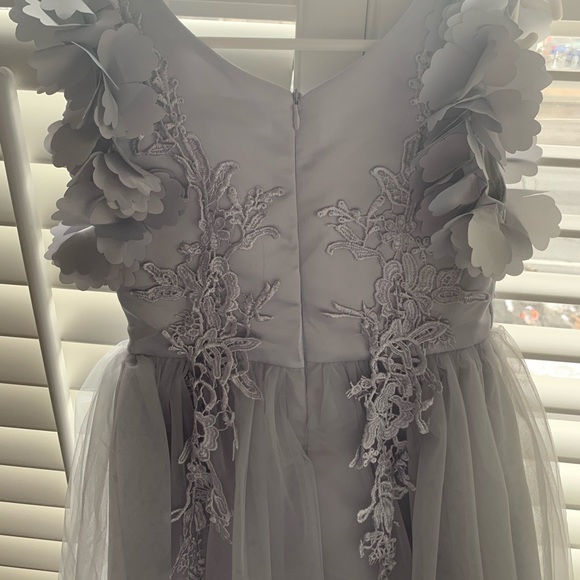 Trish Scully formal dress - light grey- 4T - Picture 6 of 7